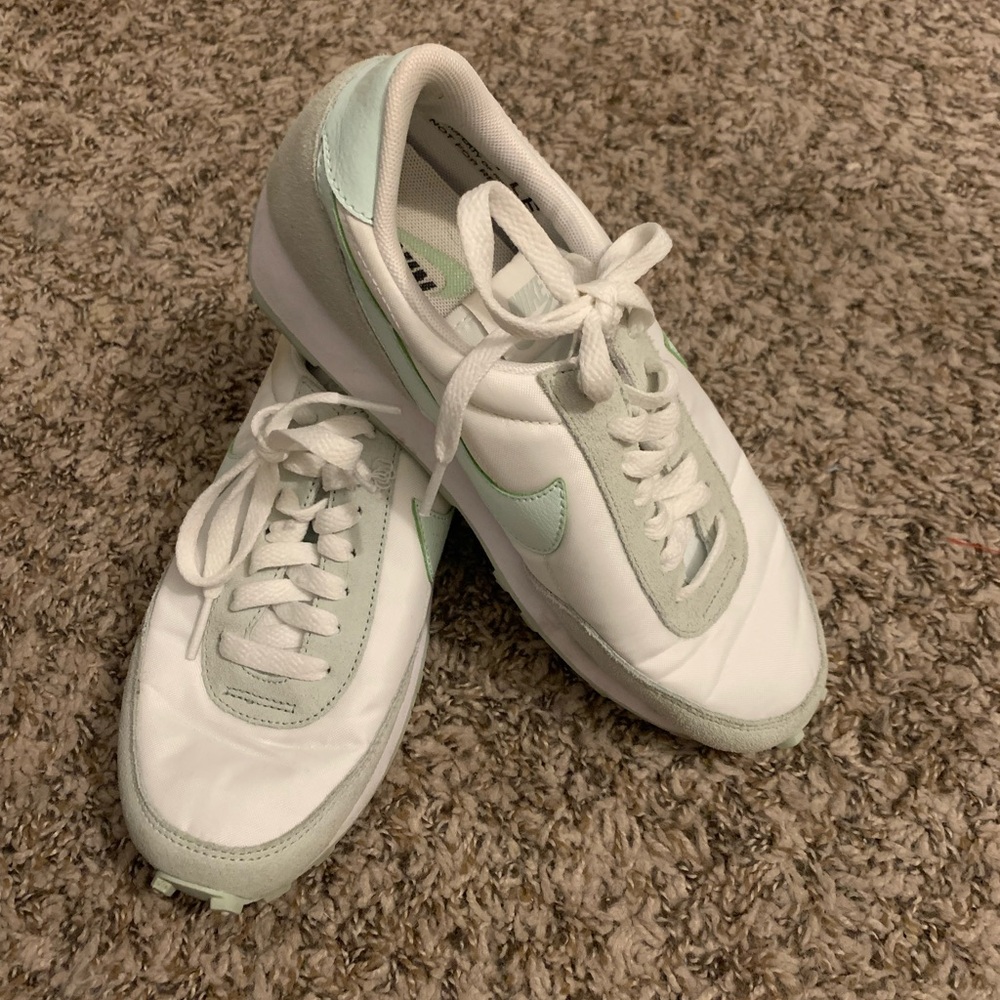 Nike Daybreak